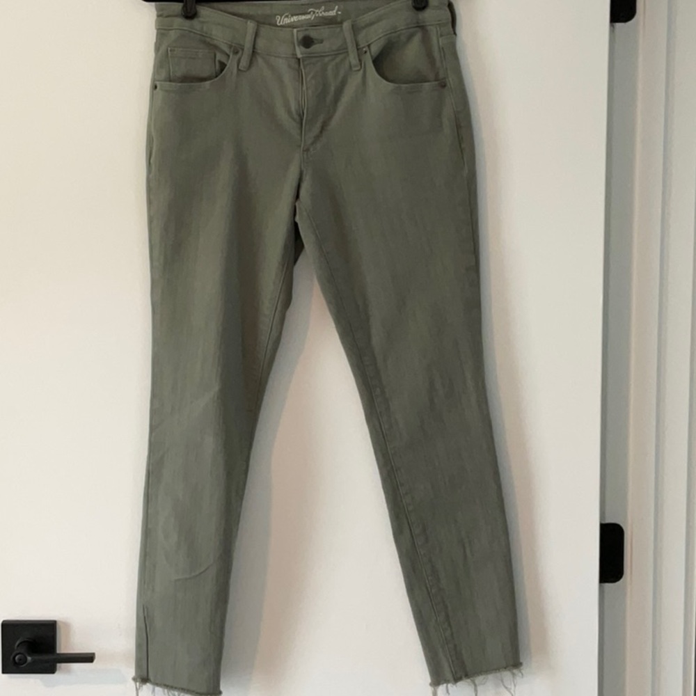Universal Thread Jeans